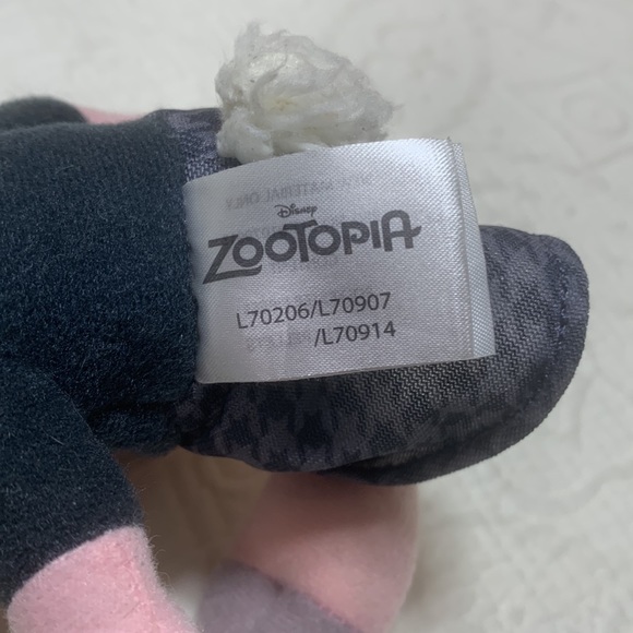 9” Zootopia Assistant Mayor Dawn Bellwether Plush by Toby - Picture 7 of 12